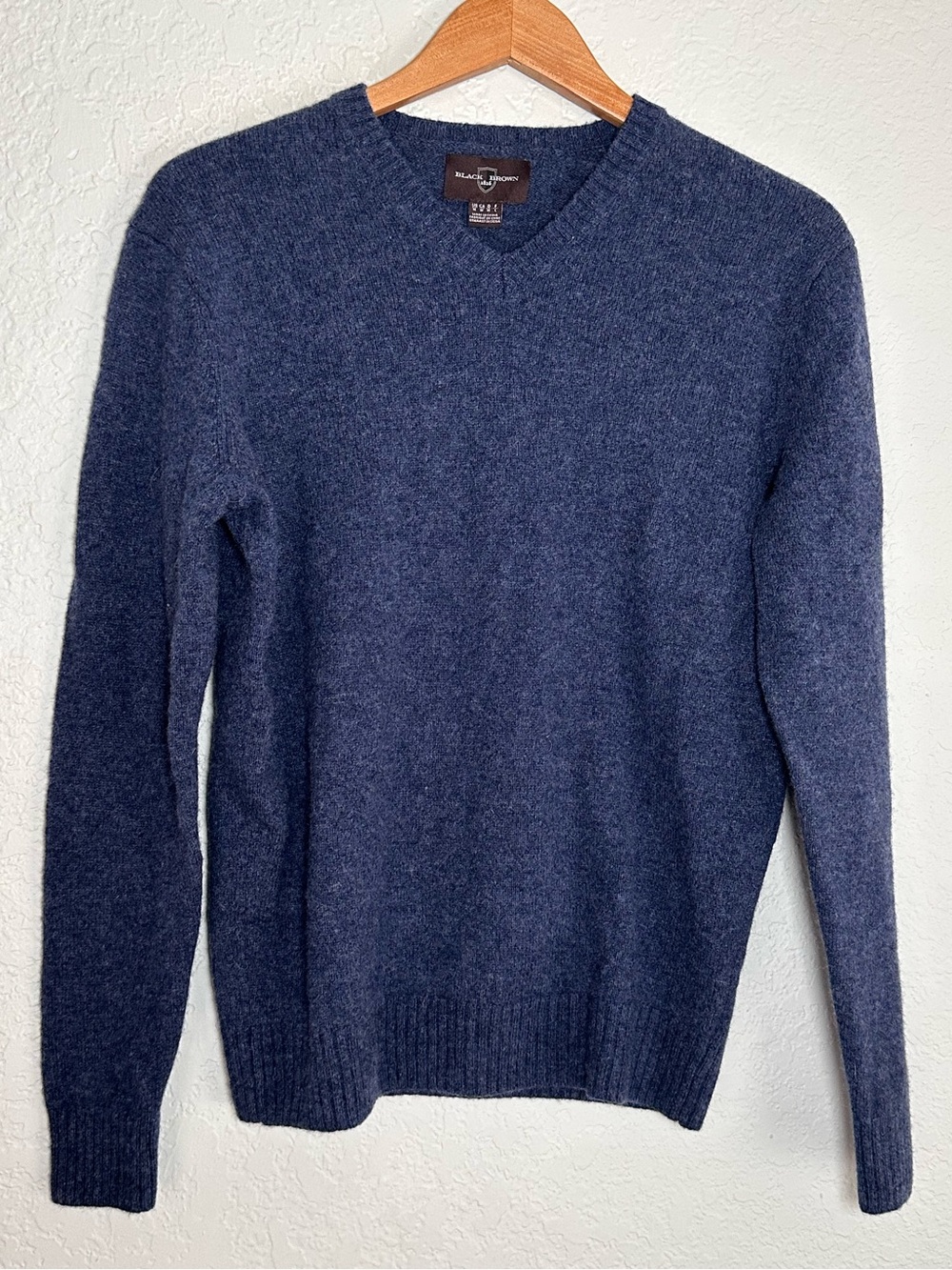 Black Brown 100% Lambswool Sweater Men’s Medium Blue Preppy Classic Cozy Winter